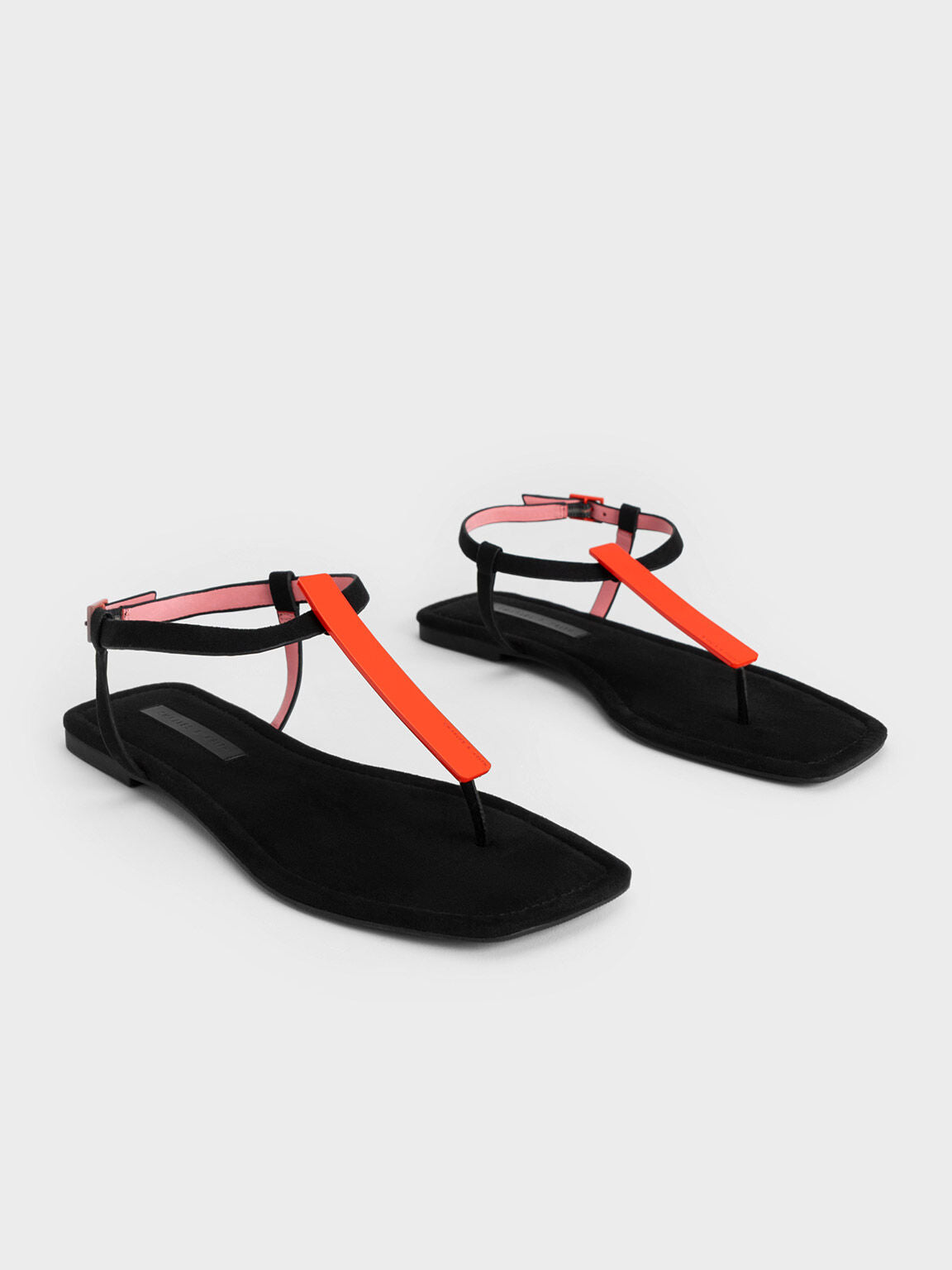 Strap In Style & Discover the Best Sandals for Women – Paragon