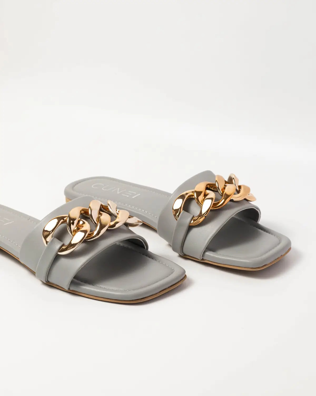 Seasonal Sandals for Girls Cunei India